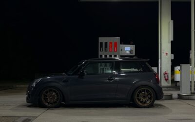 Papa a acheté une nouvelle voiture